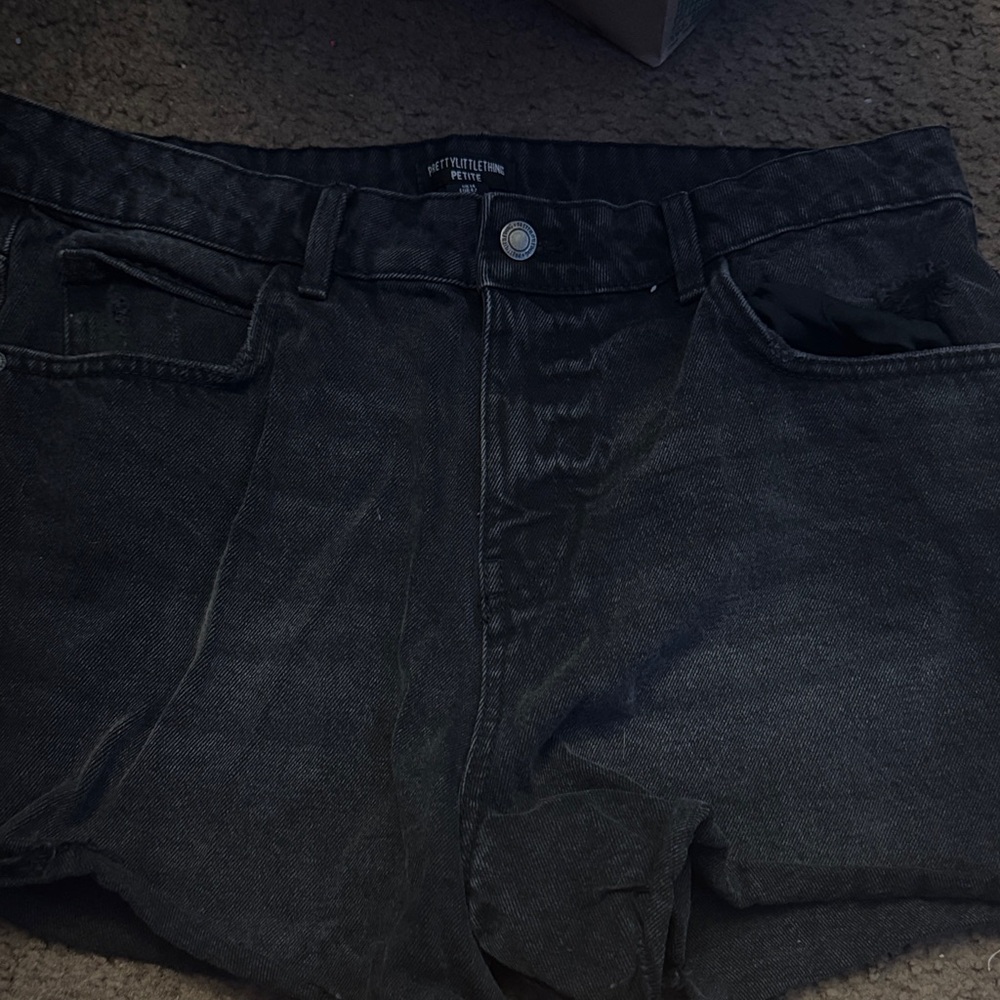 PrettyLittleThing Dark Denim Jean Shorts
